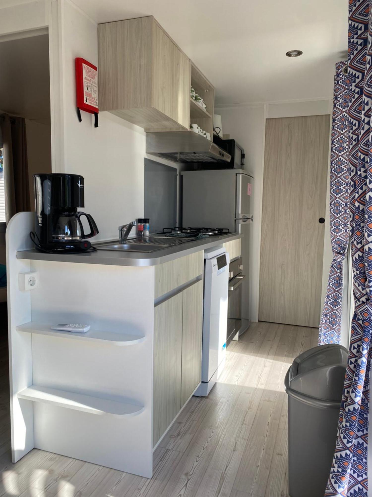 Campsite Mobil-home 5 Personnes Dans Mar Estang 4 Etoiles Avec Acces A La *